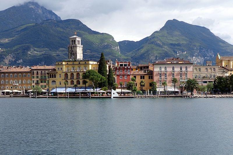 Piazza III Novembre Riva del Garda